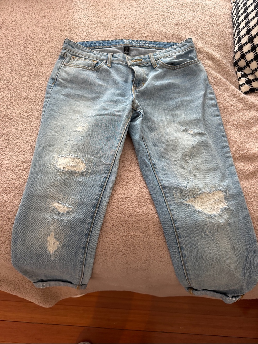 GAP Light Wash Distressed Boyfriend Jeans Size 6